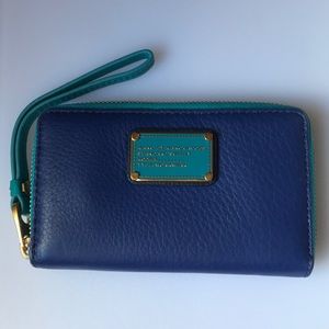 ✨Sale✨ NWT - Marc Jacob Wristlet/Wallet